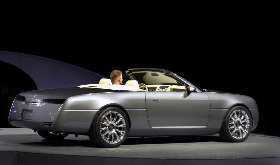  Lincoln Mark X Concept 2004 года  (фото 12 из 40)